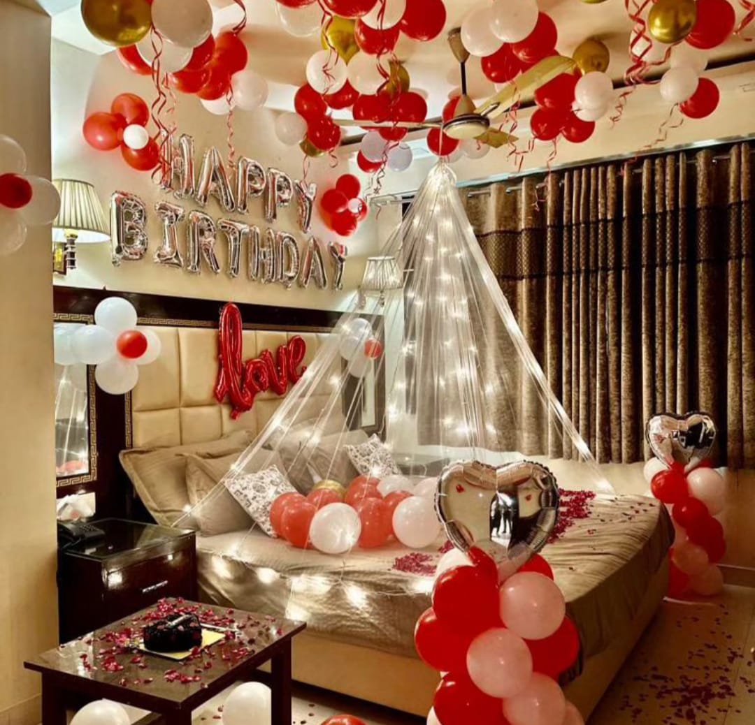 Birthday Balloon Decoration in Delhi